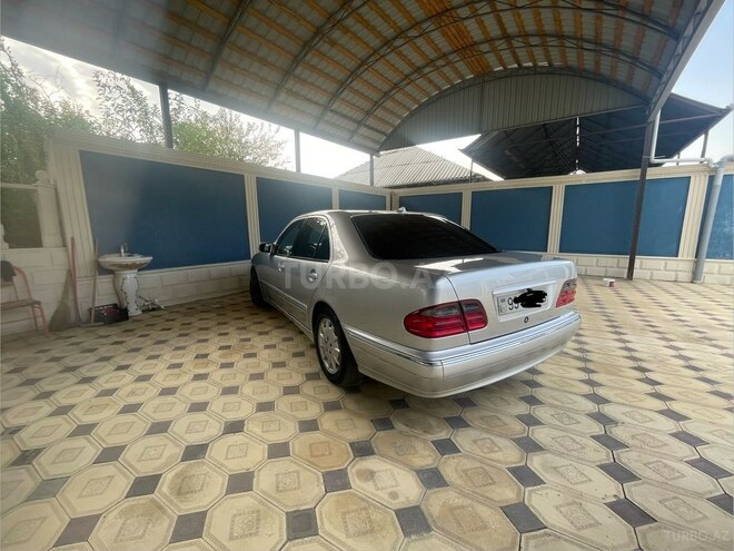 Mercedes E 220 2000, 500,086 km - 2.2 л - Goranboy