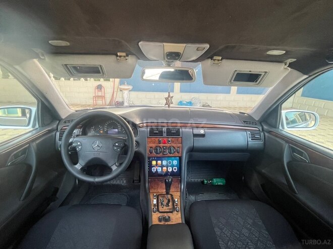 Mercedes E 220 2000, 500,086 km - 2.2 л - Goranboy
