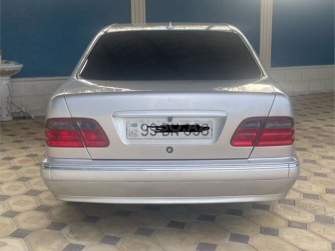 Mercedes E 220 2000, 500,086 km - 2.2 л - Goranboy