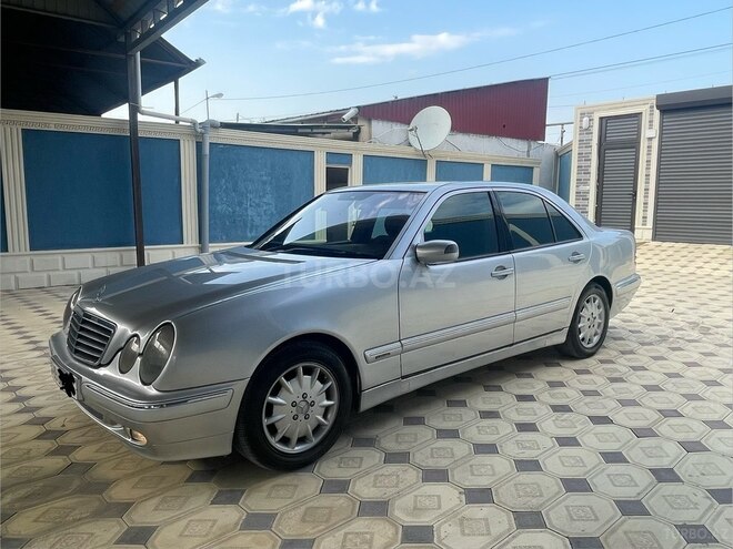 Mercedes E 220 2000, 500,086 km - 2.2 л - Goranboy