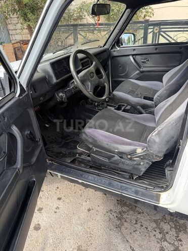 LADA (VAZ) Niva 2002, 398,235 km - 1.7 l - Qazax