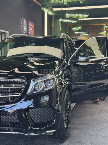 Mercedes GLS 400 4MATIC 2018, 53,000 km - 3.0 l - Bakı
