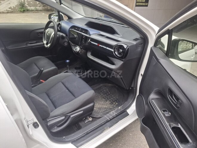Toyota Aqua 2016, 168,781 km - 1.5 l - Bakı