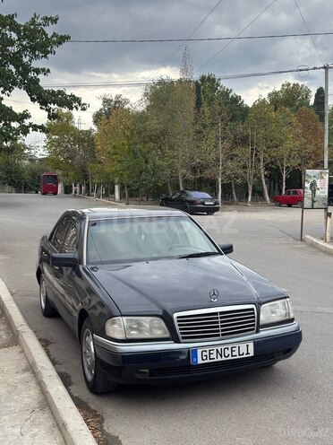 Mercedes C 180 1995, 250,000 km - 1.8 l - Gəncə