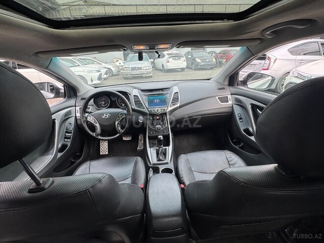 Hyundai Elantra 2015, 120,000 km - 1.8 л - Bakı