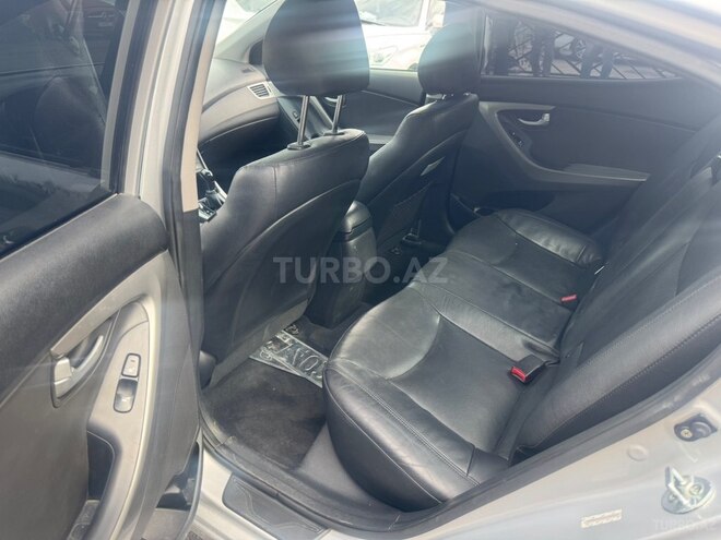 Hyundai Elantra 2015, 120,000 km - 1.8 л - Bakı