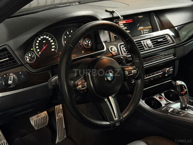 BMW 528 2016, 303,000 km - 2.0 l - Bakı