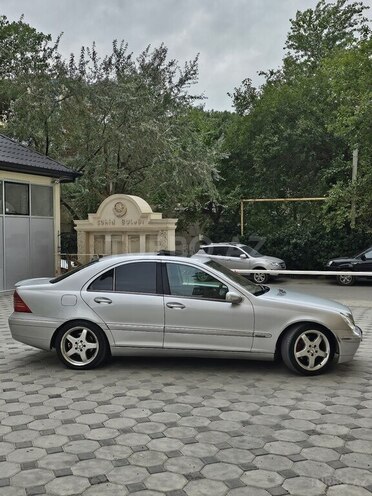 Mercedes C 320 2001, 265,000 km - 3.2 л - Sumqayıt