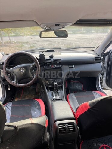 Mercedes C 240 2002, 235,459 km - 2.6 л - Sumqayıt