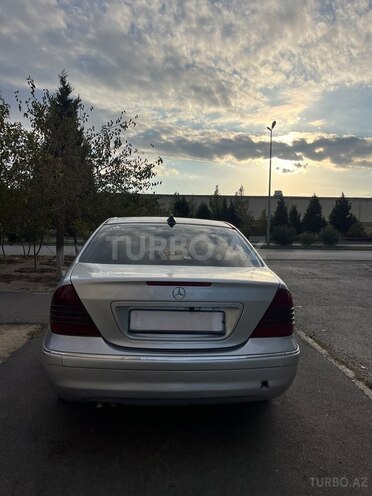 Mercedes C 240 2002, 235,459 km - 2.6 л - Sumqayıt