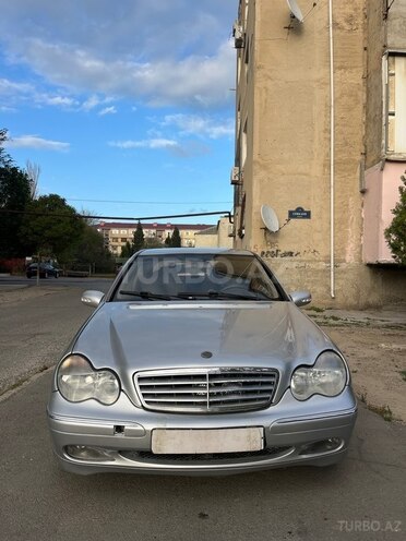 Mercedes C 240 2002, 235,459 km - 2.6 л - Sumqayıt