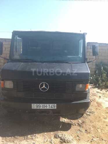Mercedes 711 D 1995, 500,000 km - 2.3 l - Salyan