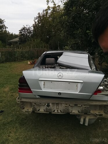Mercedes C 220 1998, 358,000 km - 2.2 л - Ağcabədi