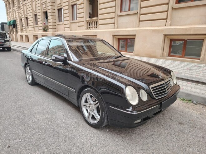 Mercedes E 240 2001, 281,322 km - 2.4 l - Bakı