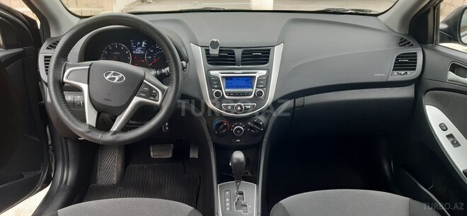 Hyundai Accent 2014, 283,983 km - 1.6 l - Sumqayıt