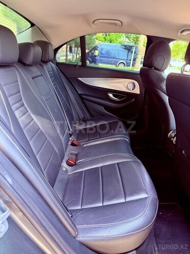Mercedes E 220 d 2018, 221,000 km - 2.0 l - Bakı