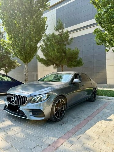 Mercedes E 220 d 2018, 221,000 km - 2.0 l - Bakı