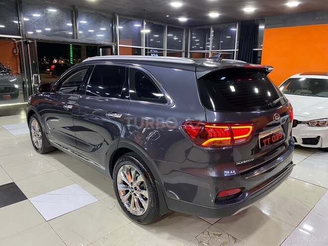 Kia Sorento 2018, 178,000 km - 2.0 л - Sumqayıt