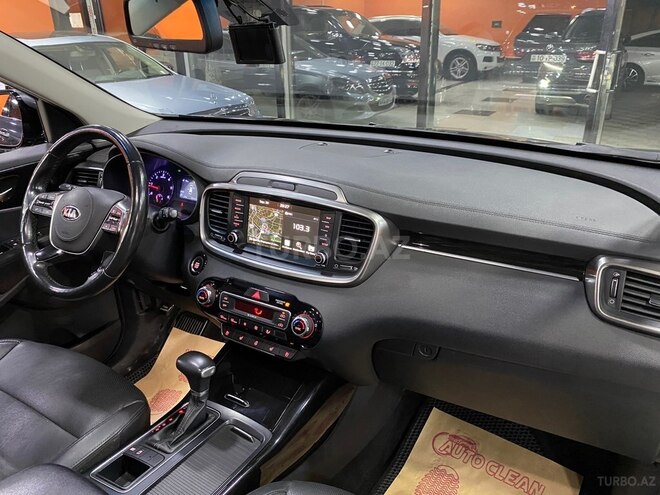 Kia Sorento 2018, 178,000 km - 2.0 л - Sumqayıt