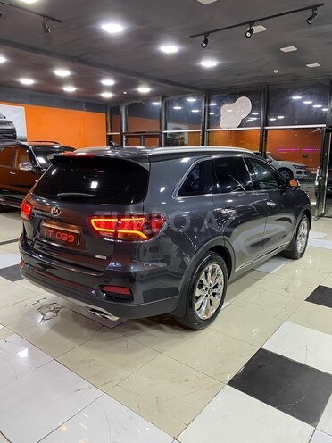 Kia Sorento 2018, 178,000 km - 2.0 л - Sumqayıt