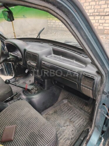 GAZ 3110 2002, 228,000 km - 2.3 l - Sumqayıt