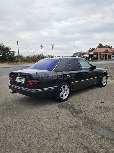 Mercedes 220 E 1994, 365,874 km - 2.2 l - Şəmkir