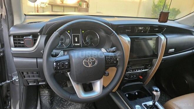 Toyota Fortuner 2018, 156,000 km - 2.8 l - Bakı