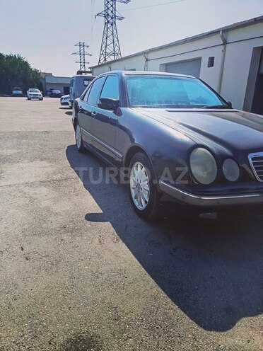 Mercedes E 240 2000, 479,000 km - 2.4 l - Bakı