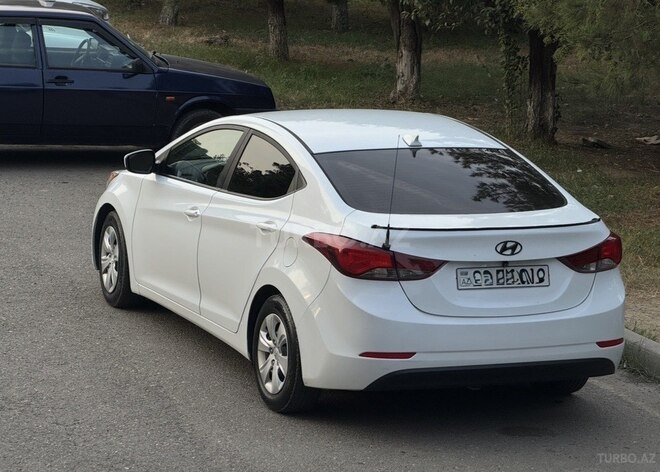 Hyundai Elantra 2015, 165,000 km - 1.8 l - Gəncə