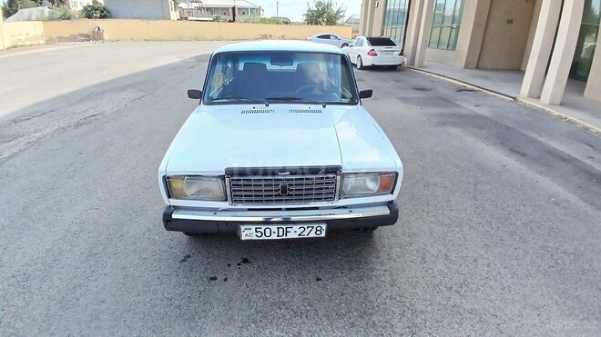 LADA (VAZ) 2107 2004, 194,343 km - 1.6 l - Salyan