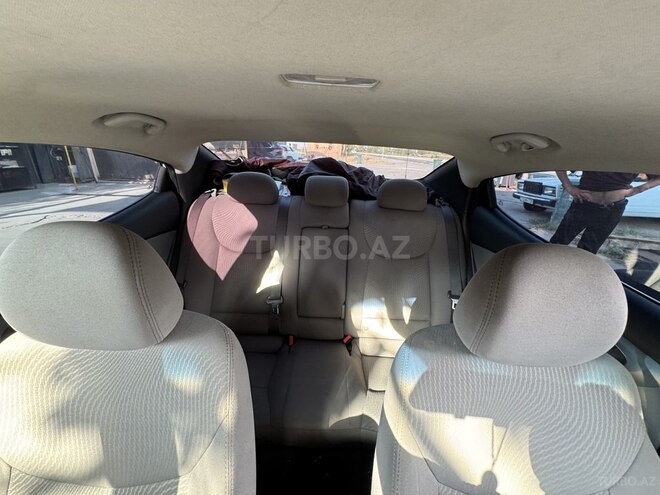 Hyundai Elantra 2015, 165,000 km - 1.8 l - Gəncə