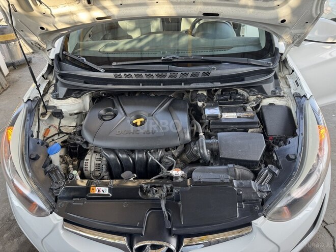 Hyundai Elantra 2015, 165,000 km - 1.8 l - Gəncə