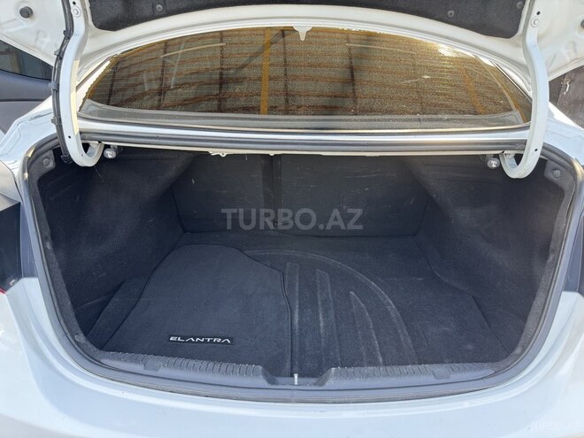 Hyundai Elantra 2015, 165,000 km - 1.8 l - Gəncə