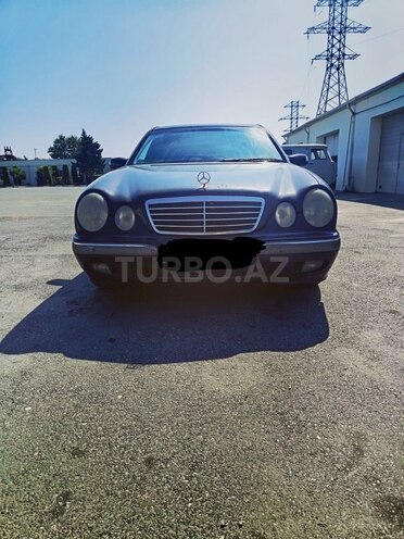 Mercedes E 240 2000, 479,000 km - 2.4 l - Bakı