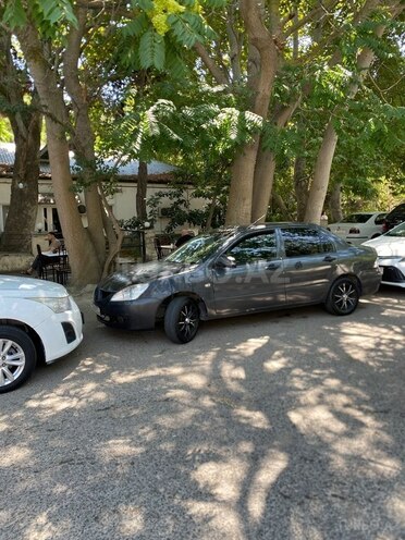Mitsubishi Lancer 2005, 670,000 km - 1.3 l - Qəbələ