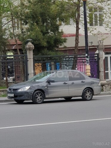 Mitsubishi Lancer 2005, 670,000 km - 1.3 l - Qəbələ