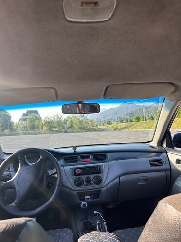 Mitsubishi Lancer 2005, 670,000 km - 1.3 l - Qəbələ