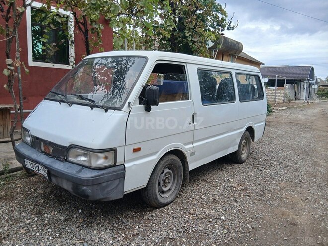 Kia Besta 1997, 400,000 km - 2.2 л - Ağstafa