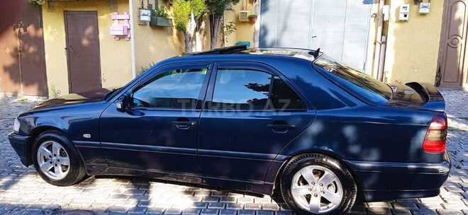 Mercedes C 200 1999, 240,000 km - 2.0 l - Bakı