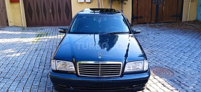 Mercedes C 200 1999, 240,000 km - 2.0 l - Bakı