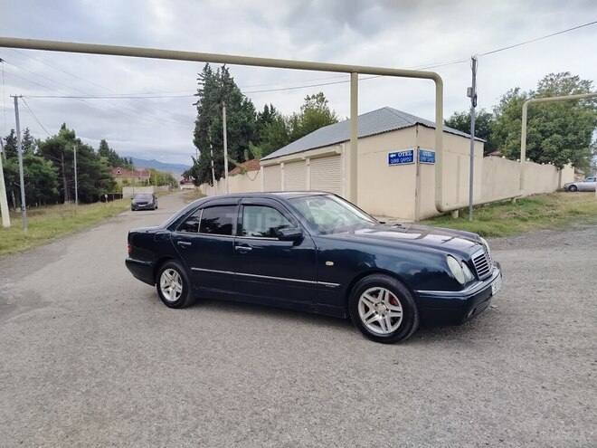 Mercedes E 230 1997, 250,421 km - 2.3 l - Ağstafa