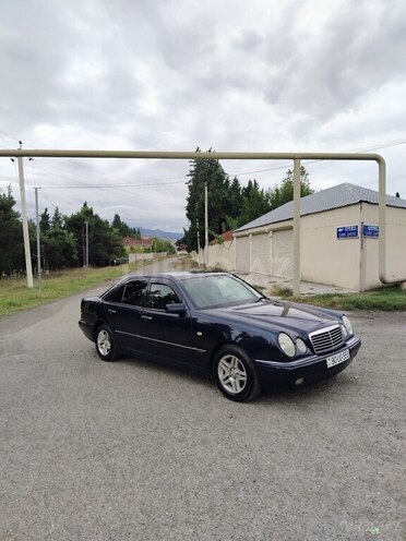 Mercedes E 230 1997, 250,421 km - 2.3 l - Ağstafa