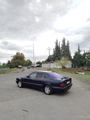 Mercedes E 230 1997, 250,421 km - 2.3 l - Ağstafa