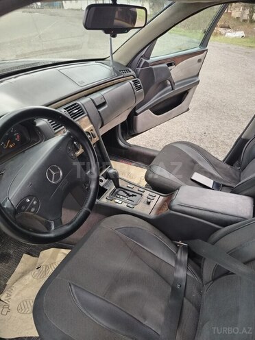 Mercedes E 230 1997, 250,421 km - 2.3 l - Ağstafa