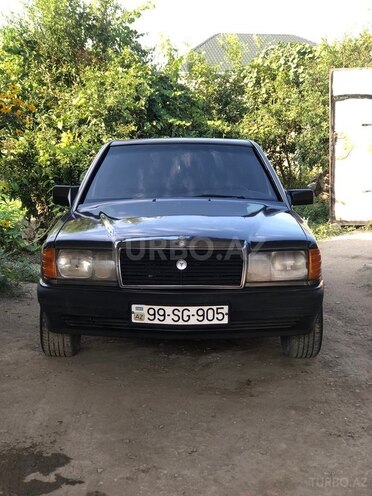 Mercedes 190 1990, 56,899 km - 2.0 l - Salyan