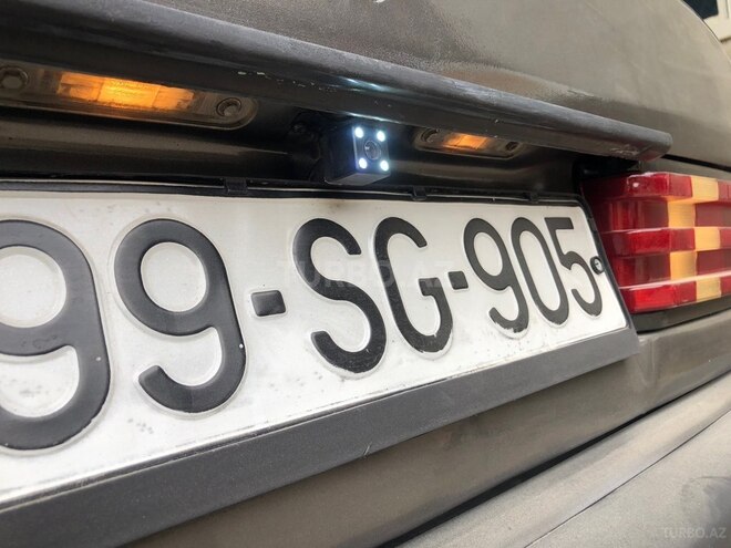 Mercedes 190 1990, 56,899 km - 2.0 l - Salyan