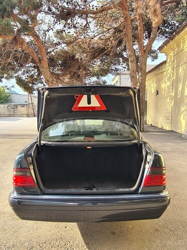Mercedes E 230 1996, 600,200 km - 2.3 l - Bakı