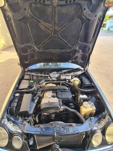 Mercedes E 230 1996, 600,200 km - 2.3 l - Bakı