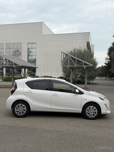 Toyota Aqua 2018, 198,000 km - 1.5 l - Bakı