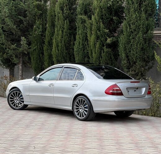 Mercedes E 240 2003, 310,000 km - 2.6 l - Bakı
